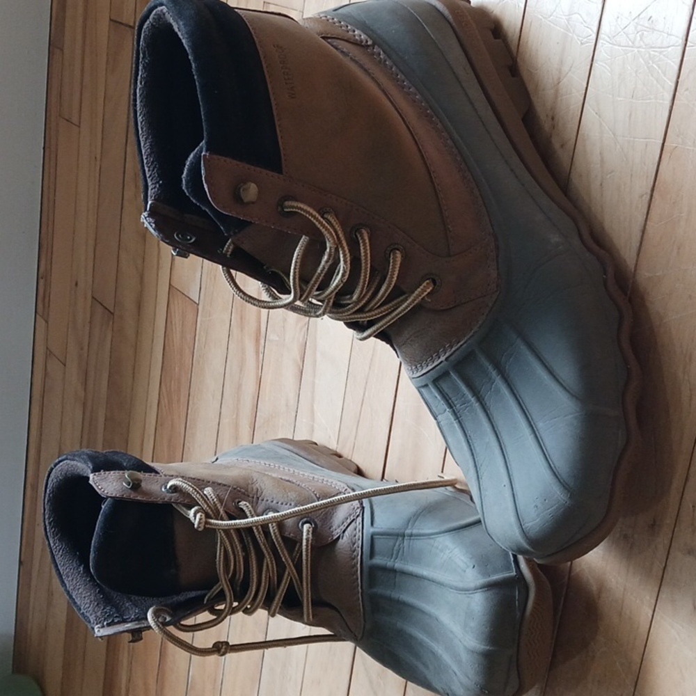 Sperry Men's Lace-up waterproof boots